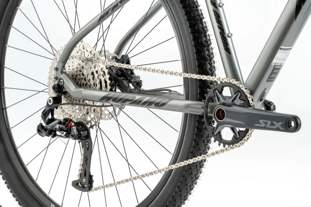 APACHE HUPAHU R1 stříbrná 